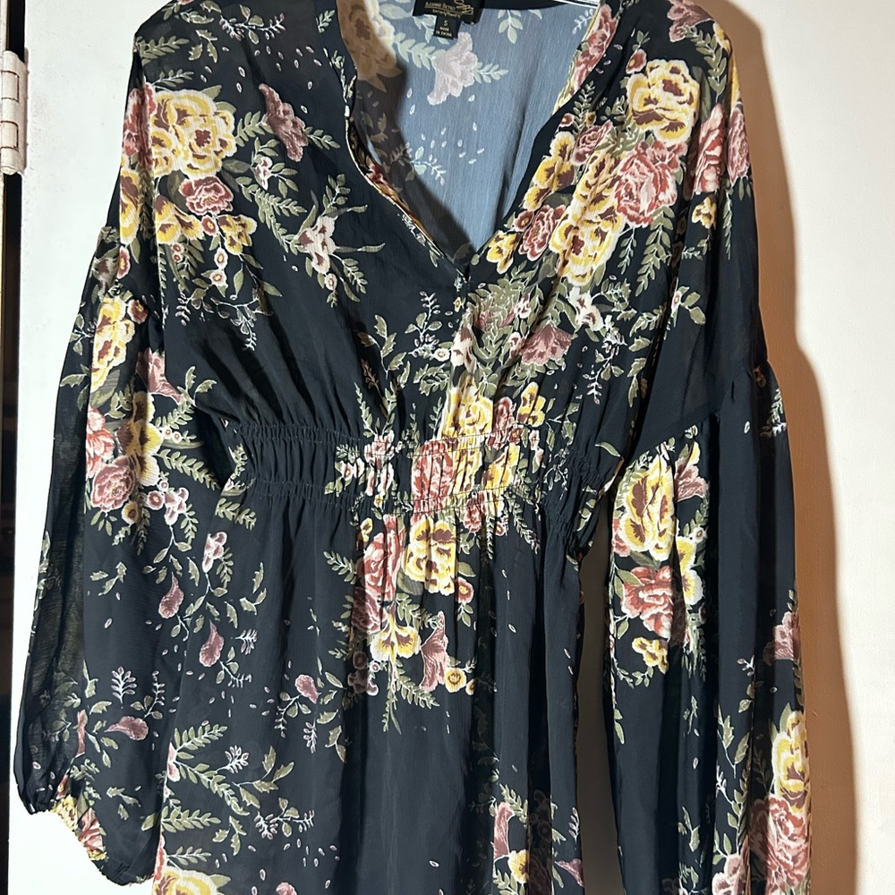 Suzanne Betro Small Floral Boho Peasant Tunic